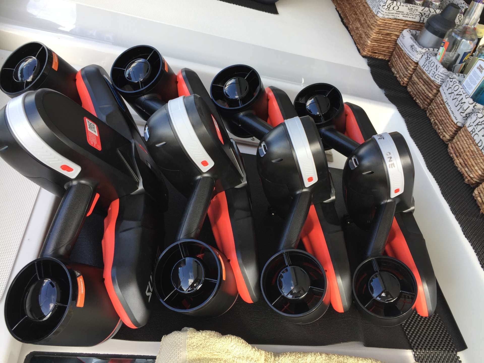Under water E/water scooters